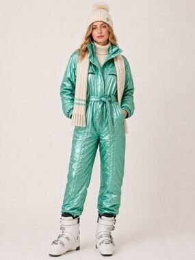 Vintage ISPO 1980s Shimmery Green One-Piece Ski Suit Snowsuit - S